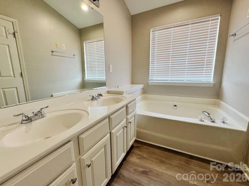 6748 Mountain Majesty Way, Huntersville, NC 28078.  MLS# CAR4373594, YatesRealty ID 27851. 