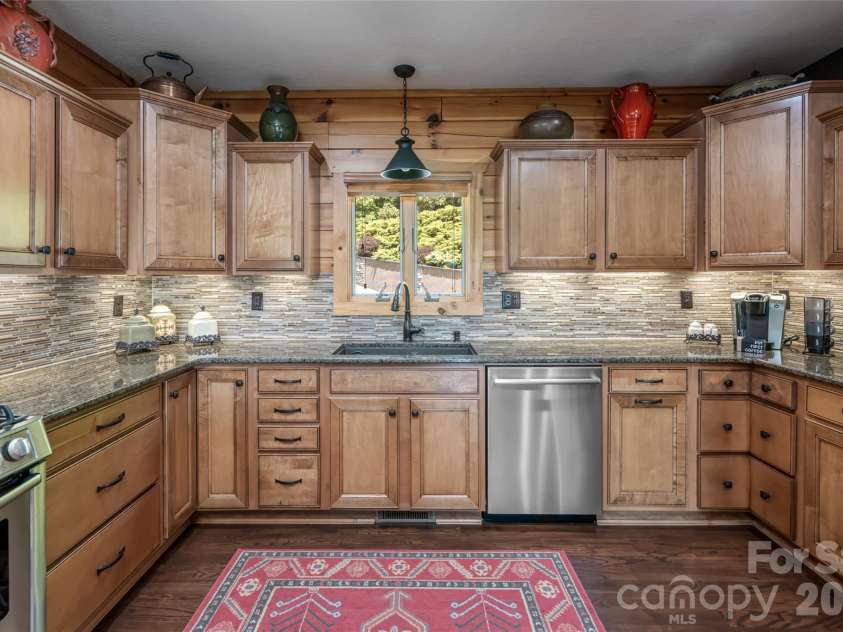 14 Marlin Trail, Waynesville, NC 28785.  MLS# CAR4385965, YatesRealty ID 27852. 