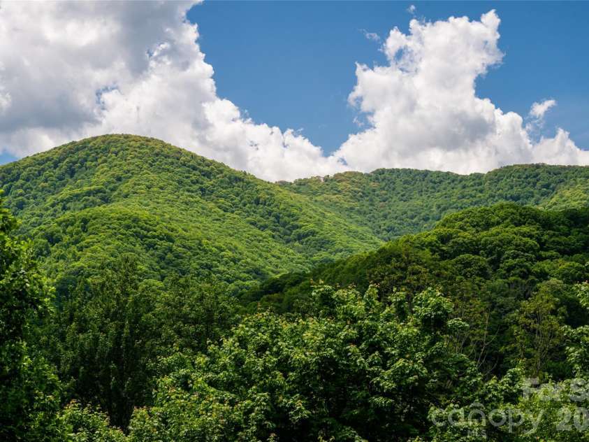 14 Marlin Trail, Waynesville, NC 28785.  MLS# CAR4385965, YatesRealty ID 27852. 