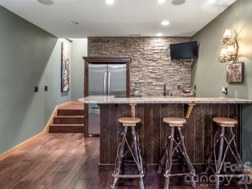 14 Marlin Trail, Waynesville, NC 28785.  MLS# CAR4385965, YatesRealty ID 27852. 