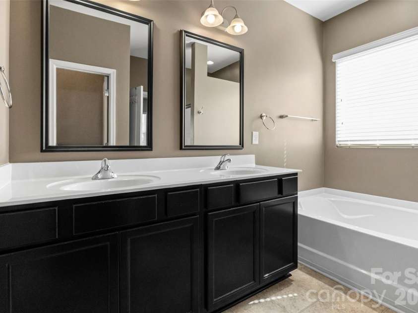 4111 Sunset Ridge, Rock Hill, SC 29732.  MLS# CAR4385227, YatesRealty ID 27853. 