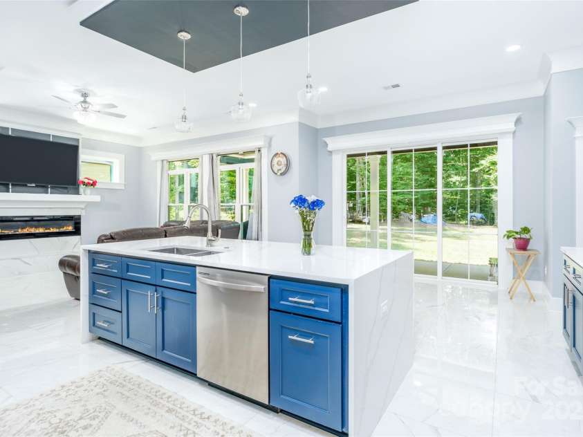4218 Enoch Drive, Charlotte, NC 28269.  MLS# CAR4281384, YatesRealty ID 27854. 