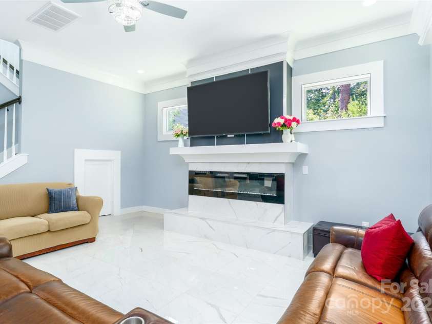 4218 Enoch Drive, Charlotte, NC 28269.  MLS# CAR4281384, YatesRealty ID 27854. 