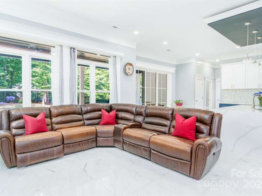 4218 Enoch Drive, Charlotte, NC 28269.  MLS# CAR4281384, YatesRealty ID 27854. 