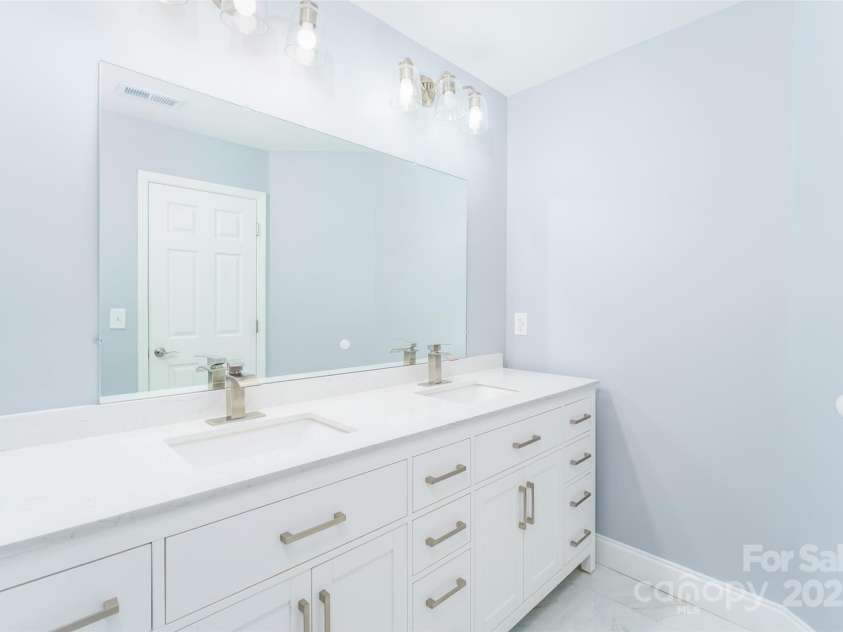4218 Enoch Drive, Charlotte, NC 28269.  MLS# CAR4281384, YatesRealty ID 27854. 
