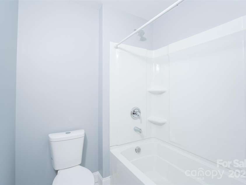 4218 Enoch Drive, Charlotte, NC 28269.  MLS# CAR4281384, YatesRealty ID 27854. 