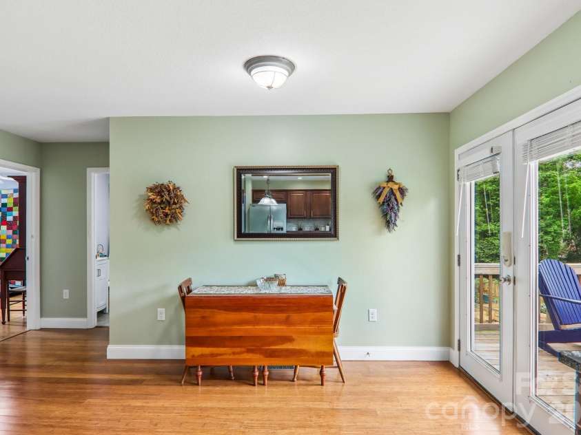 527 Trammell Avenue, Canton, NC 28716.  MLS# CAR4383238, YatesRealty ID 27854. 