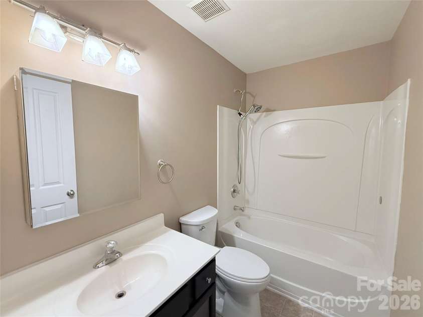 115 Thorsen Drive, Mooresville, NC 28117.  MLS# CAR4389151, YatesRealty ID 27855. 