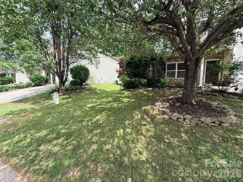 115 Thorsen Drive, Mooresville, NC 28117.  MLS# CAR4389151, YatesRealty ID 27855. 