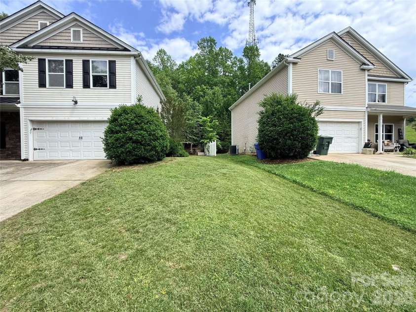 115 Thorsen Drive, Mooresville, NC 28117.  MLS# CAR4389151, YatesRealty ID 27855. 