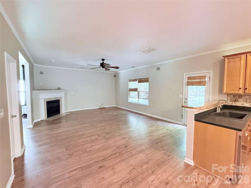 115 Thorsen Drive, Mooresville, NC 28117.  MLS# CAR4389151, YatesRealty ID 27855. 