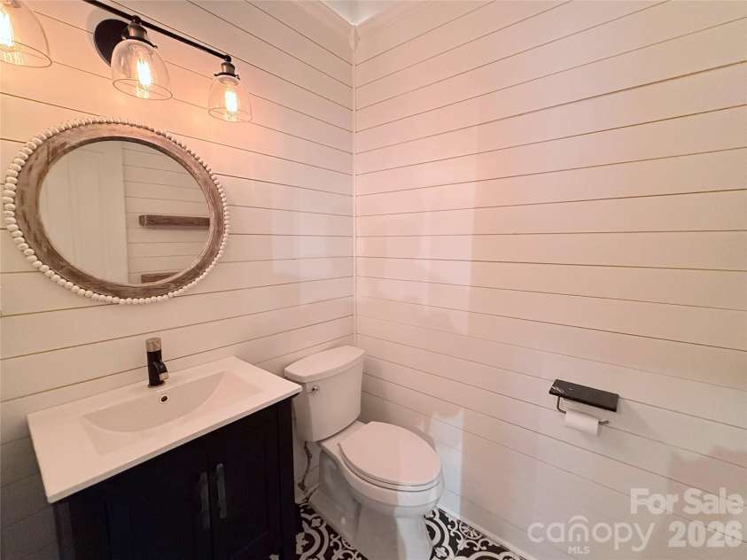 115 Thorsen Drive, Mooresville, NC 28117.  MLS# CAR4389151, YatesRealty ID 27855. 
