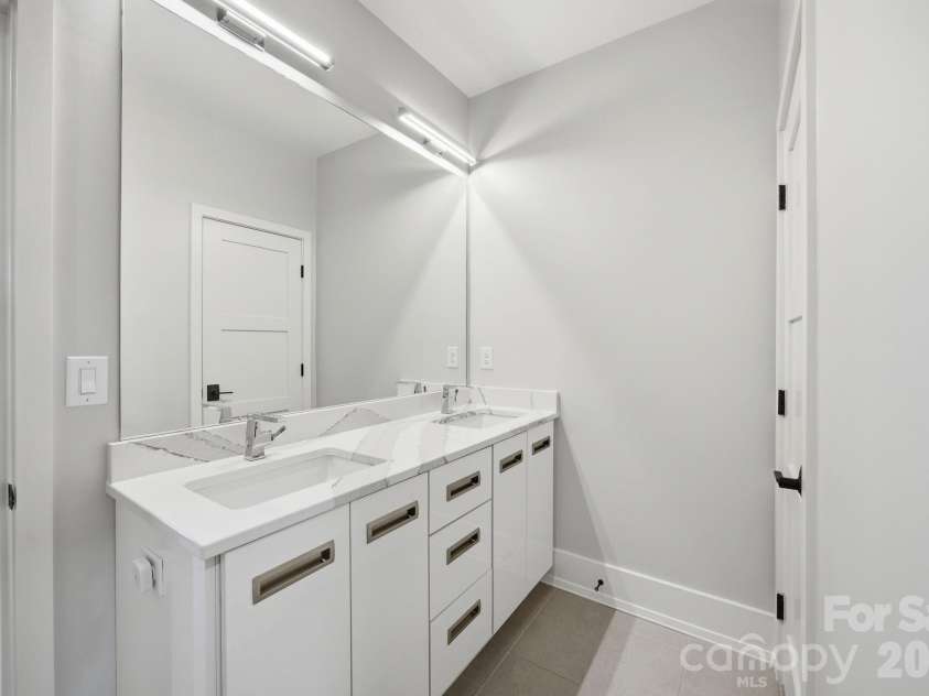 132 Binns Road, Mooresville, NC 28117.  MLS# CAR4379483, YatesRealty ID 27857. 