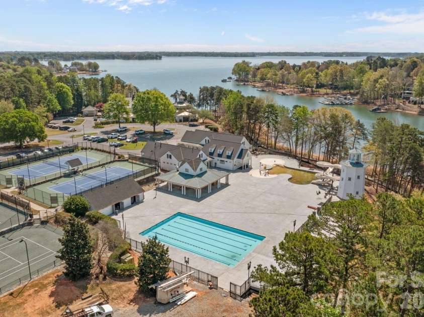 132 Binns Road, Mooresville, NC 28117.  MLS# CAR4379483, YatesRealty ID 27857. 