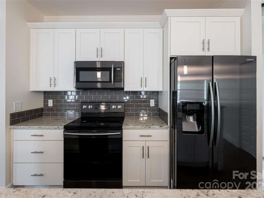 220 Mount Allen Heights, Black Mountain, NC 28711.  MLS# CAR4239586, YatesRealty ID 27857. 