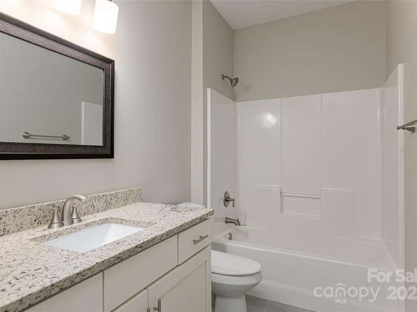 220 Mount Allen Heights, Black Mountain, NC 28711.  MLS# CAR4239586, YatesRealty ID 27857. 