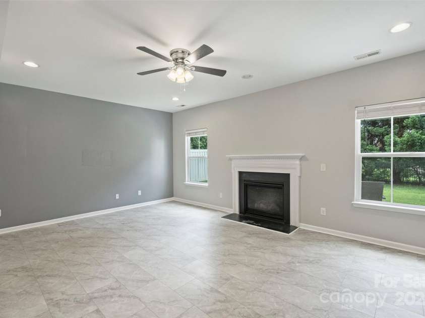 2514 Mountain Laurel Avenue, Concord, NC 28027.  MLS# CAR4284170, YatesRealty ID 27858. Great Room