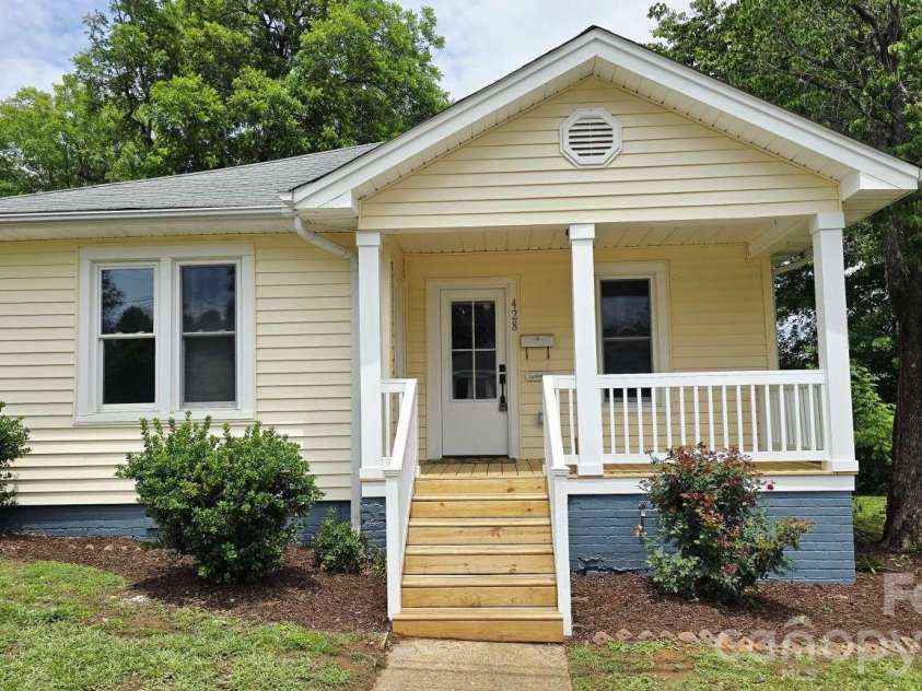 428 15th Street, Cramerton, NC 28032.  MLS# CAR4387486, YatesRealty ID 27858. 