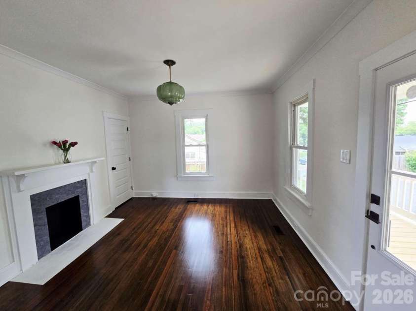428 15th Street, Cramerton, NC 28032.  MLS# CAR4387486, YatesRealty ID 27858. 