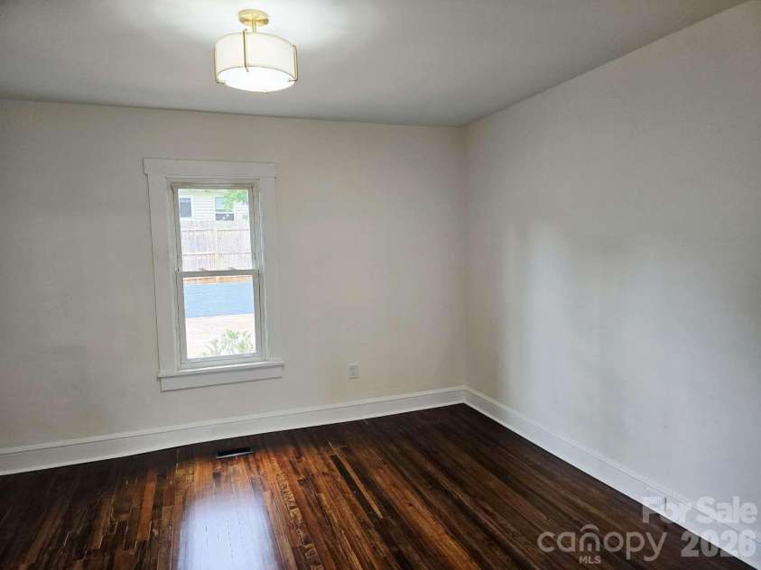 428 15th Street, Cramerton, NC 28032.  MLS# CAR4387486, YatesRealty ID 27858. 