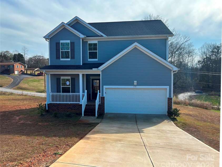 574 30th Avenue Circle, Hickory, NC 28601.  MLS# CAR4327986, YatesRealty ID 2786. 