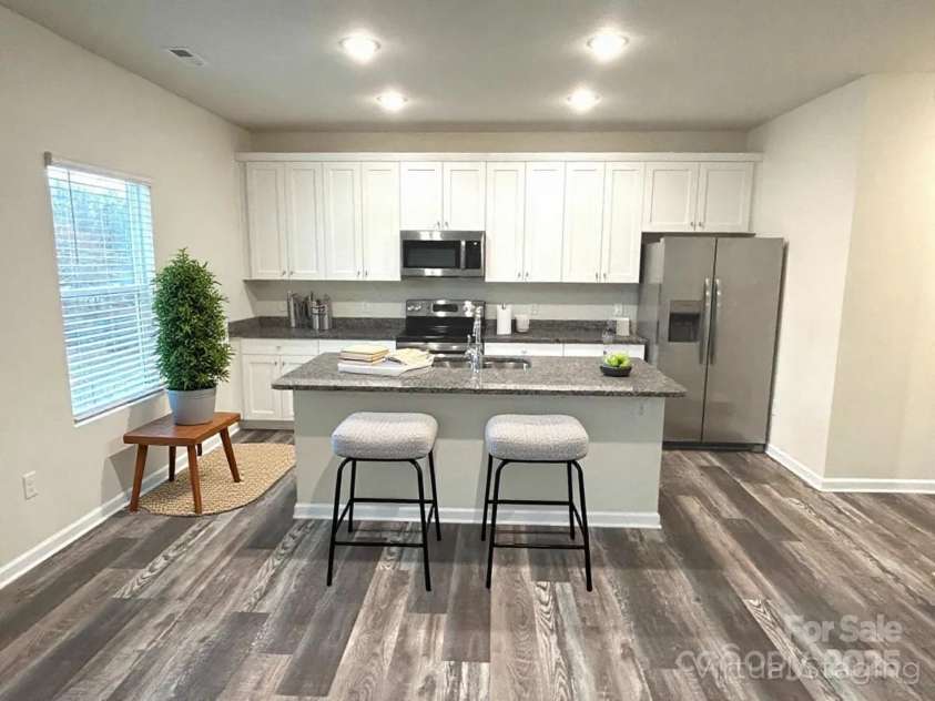574 30th Avenue Circle, Hickory, NC 28601.  MLS# CAR4327986, YatesRealty ID 2786. 