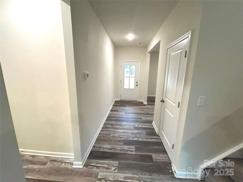 574 30th Avenue Circle, Hickory, NC 28601.  MLS# CAR4327986, YatesRealty ID 2786. 