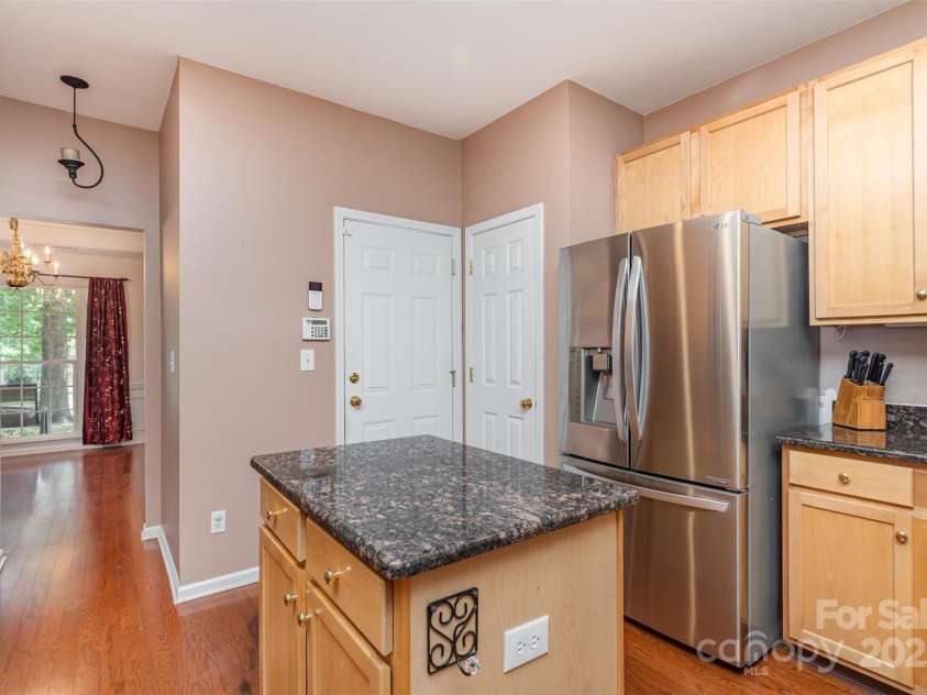 8221 Brookings Drive, Charlotte, NC 28269.  MLS# CAR4257693, YatesRealty ID 27860. 