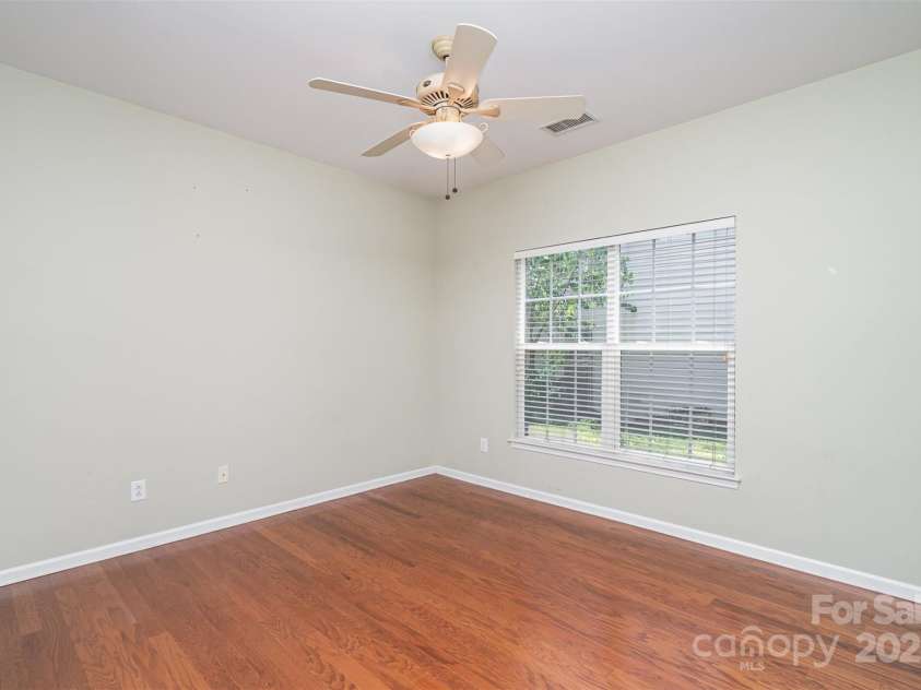 8221 Brookings Drive, Charlotte, NC 28269.  MLS# CAR4257693, YatesRealty ID 27860. 