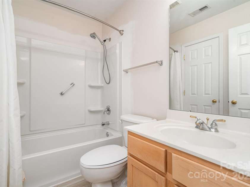 8221 Brookings Drive, Charlotte, NC 28269.  MLS# CAR4257693, YatesRealty ID 27860. 