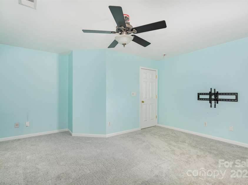 8221 Brookings Drive, Charlotte, NC 28269.  MLS# CAR4257693, YatesRealty ID 27860. 