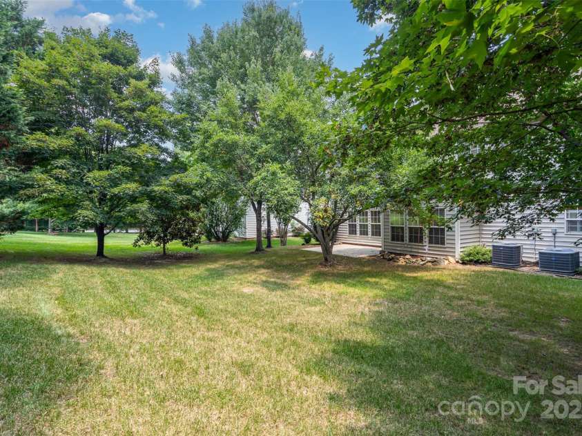 8221 Brookings Drive, Charlotte, NC 28269.  MLS# CAR4257693, YatesRealty ID 27860. 