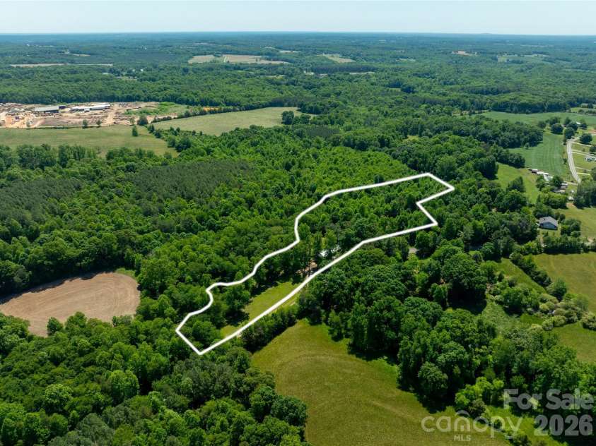 142 Pioneer Road, Harmony, NC 28634.  MLS# CAR4384593, YatesRealty ID 27861. 