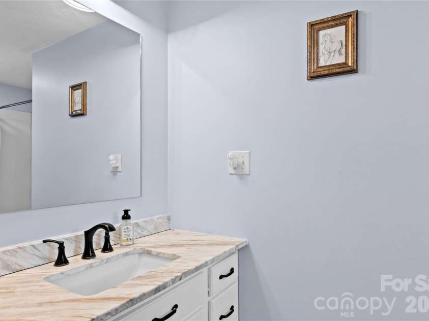 142 Pioneer Road, Harmony, NC 28634.  MLS# CAR4384593, YatesRealty ID 27861. 