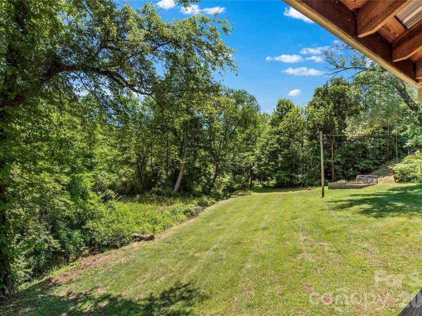 142 Pioneer Road, Harmony, NC 28634.  MLS# CAR4384593, YatesRealty ID 27861. 