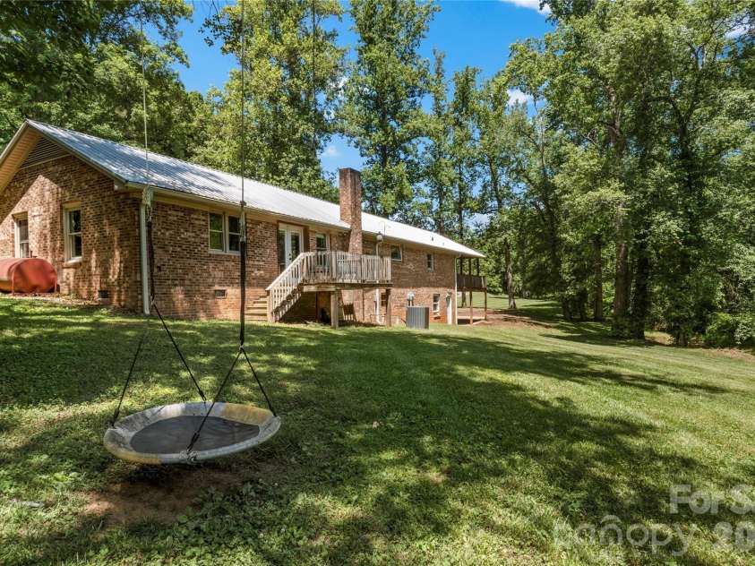 142 Pioneer Road, Harmony, NC 28634.  MLS# CAR4384593, YatesRealty ID 27861. 