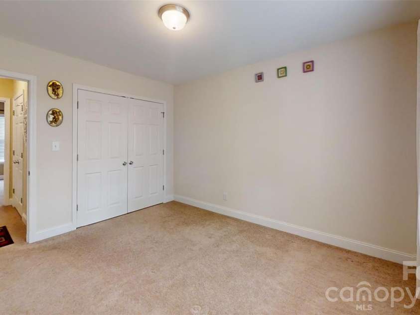 227 Periwinkle Street, Lincolnton, NC 28092.  MLS# CAR4375829, YatesRealty ID 27862. 
