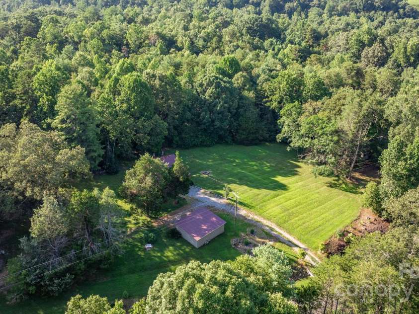 6554 GW Carson Road, Hickory, NC 28602.  MLS# CAR4284315, YatesRealty ID 27862. 