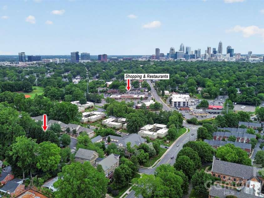 1073 Park West Drive, Charlotte, NC 28209.  MLS# CAR4388315, YatesRealty ID 27863. 