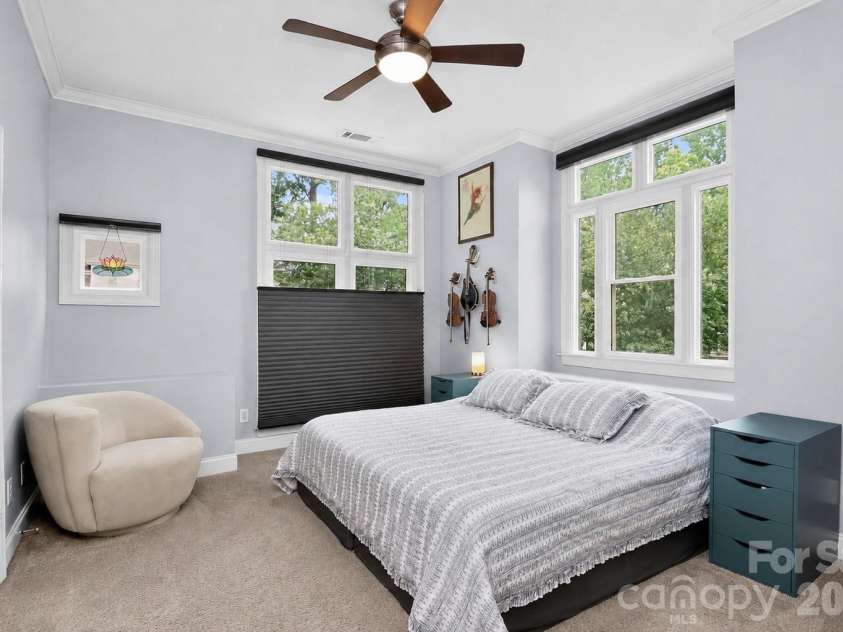 1073 Park West Drive, Charlotte, NC 28209.  MLS# CAR4388315, YatesRealty ID 27863. 