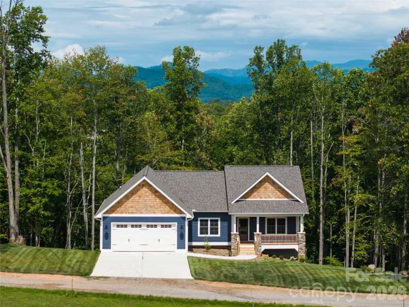 224 Country Drive, Mars Hill, NC 28754.  MLS# CAR4319713, YatesRealty ID 2787. 