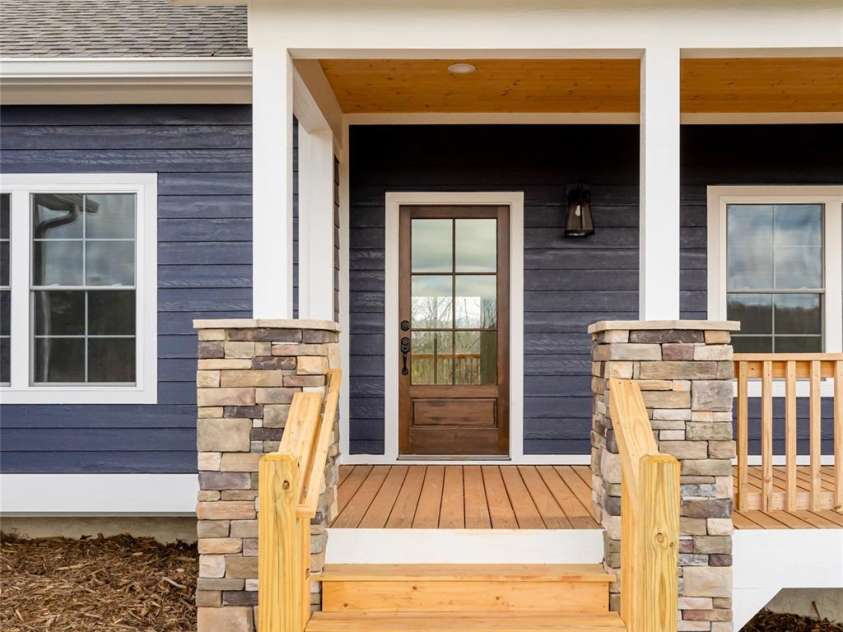 224 Country Drive, Mars Hill, NC 28754.  MLS# CAR4319713, YatesRealty ID 2787. 