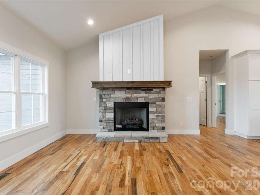 224 Country Drive, Mars Hill, NC 28754.  MLS# CAR4319713, YatesRealty ID 2787. 