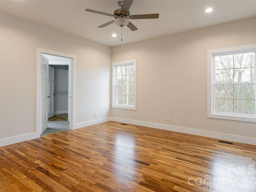 224 Country Drive, Mars Hill, NC 28754.  MLS# CAR4319713, YatesRealty ID 2787. 