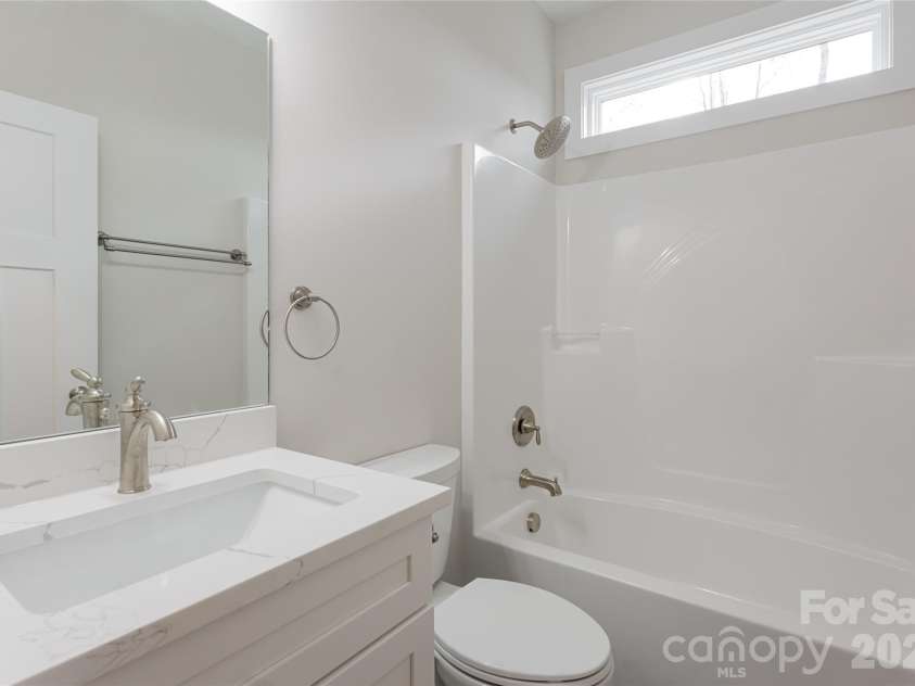 224 Country Drive, Mars Hill, NC 28754.  MLS# CAR4319713, YatesRealty ID 2787. 