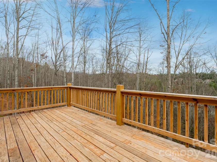 224 Country Drive, Mars Hill, NC 28754.  MLS# CAR4319713, YatesRealty ID 2787. 