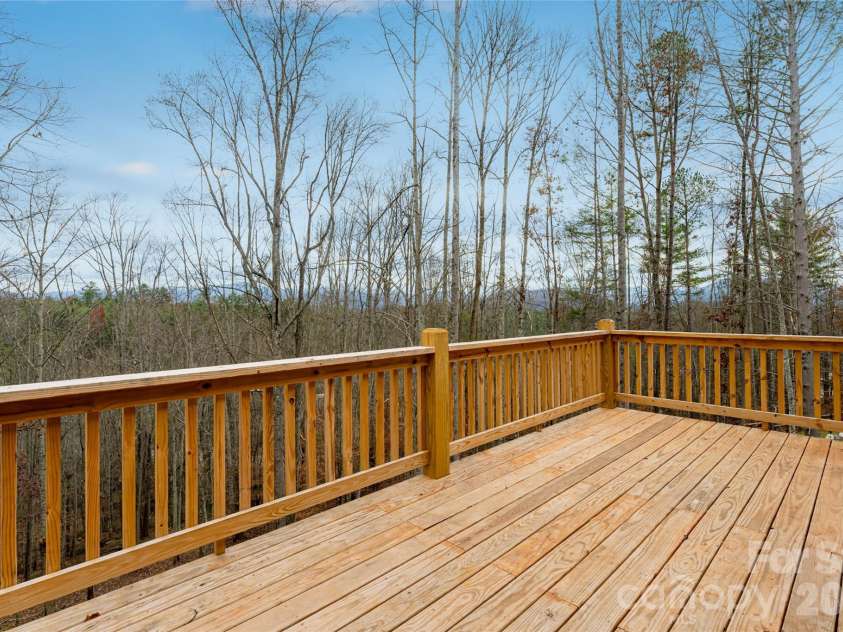 224 Country Drive, Mars Hill, NC 28754.  MLS# CAR4319713, YatesRealty ID 2787. 