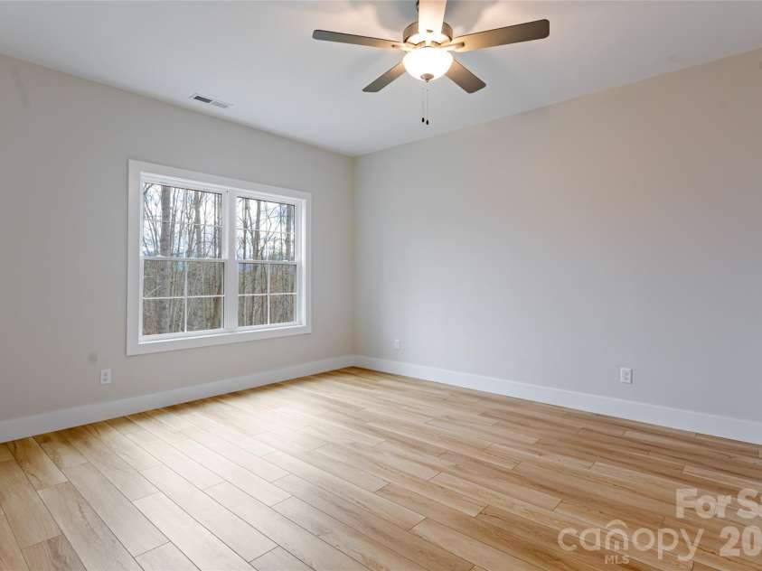 224 Country Drive, Mars Hill, NC 28754.  MLS# CAR4319713, YatesRealty ID 2787. 