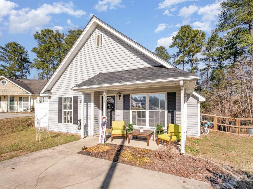 304 Athens Hills Place, Kannapolis, NC 28083.  MLS# CAR4329207, YatesRealty ID 2787. 