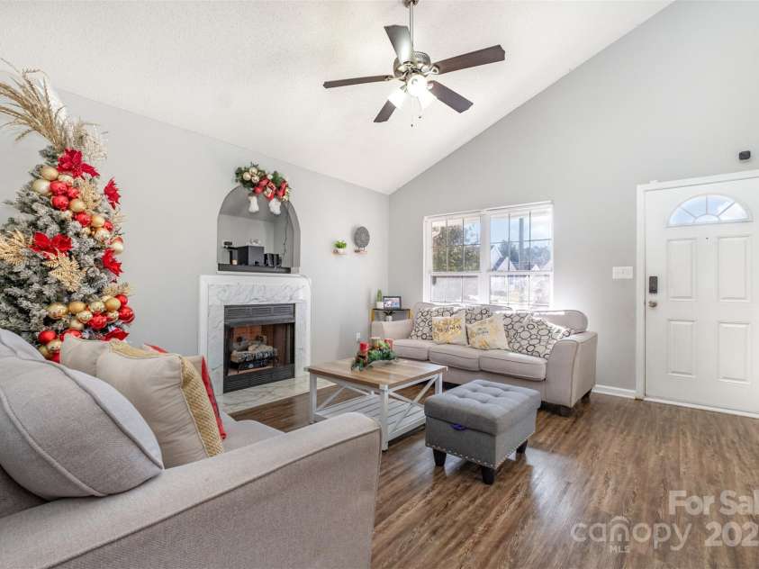 304 Athens Hills Place, Kannapolis, NC 28083.  MLS# CAR4329207, YatesRealty ID 2787. 